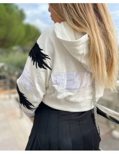Sudadera Corta Blanca /Alas Negras y...