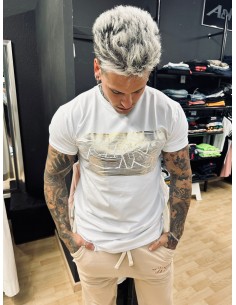 Camiseta Blanca Logo Oro