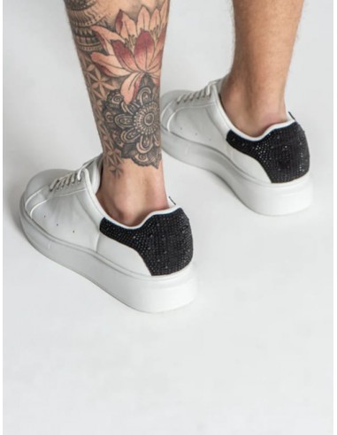 zapatilla Blanca talón Negro