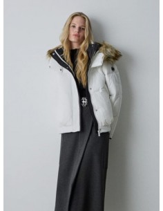 Chaqueta Blanca Con Capucha... 2