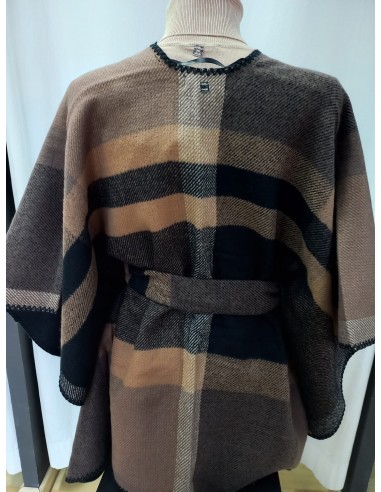 Ponxo de Cuadros Negro/Marron con...