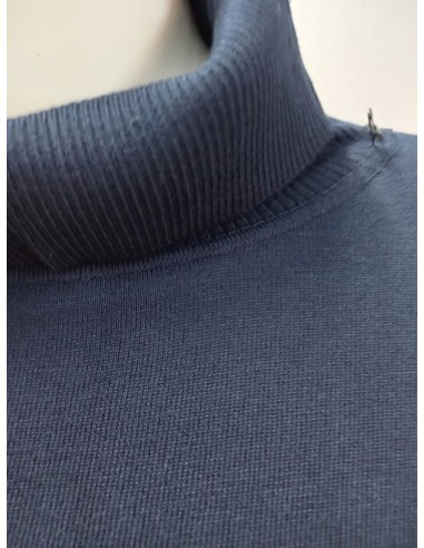 Jersey Azul Marino Cuello Alto